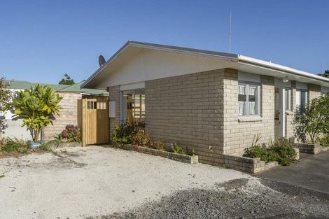 Photo of property in 23 Clemow Road, Fitzroy, New Plymouth, 4312