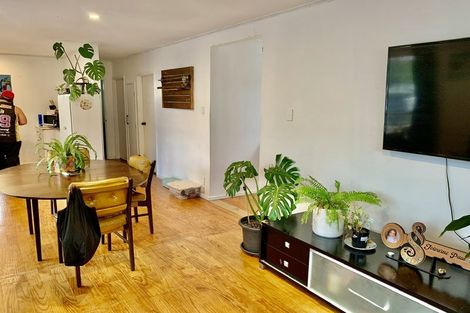 Photo of property in 108 Tirimoana Road, Te Atatu South, Auckland, 0602