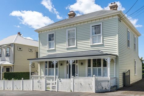 Photo of property in 3 Kerr Street, Devonport, Auckland, 0624