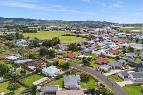Photo of property in 6 Donovan Street, Te Puke, 3119