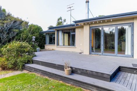 Photo of property in 60 Watt Road, Otatara, Invercargill, 9879