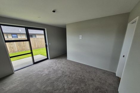 Photo of property in 30 Harry Manship Crescent, Halswell, Christchurch, 8025