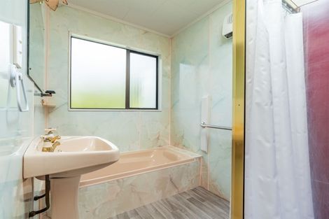 Photo of property in 55 Old Waipu Road, Mangawhai, 0505