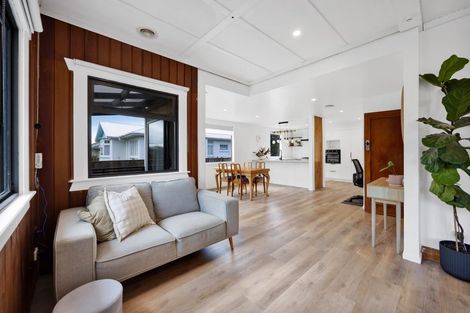 Photo of property in 15 Craig Street, Stratford, 4332