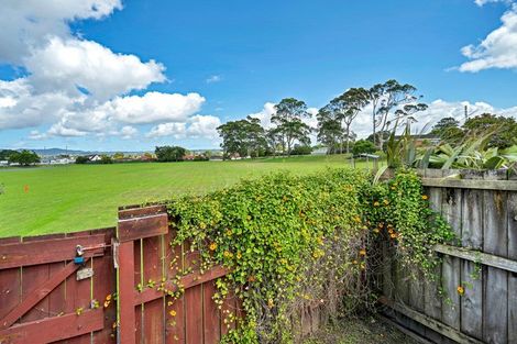 Photo of property in 246 Te Atatu Road, Te Atatu South, Auckland, 0610