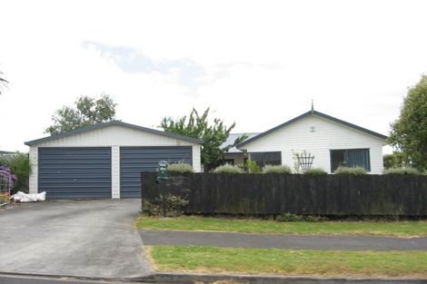 Photo of property in 3 Landon Place, Pukekohe, 2120