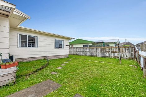 Photo of property in 14 Guy Avenue, Levin, 5510