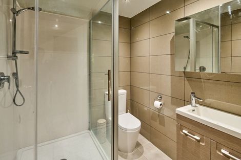 Photo of property in 194 Eastern Hutt Road, Taita, Lower Hutt, 5019