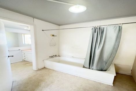 Photo of property in 5 Alexander Avenue, Papatoetoe, Auckland, 2025