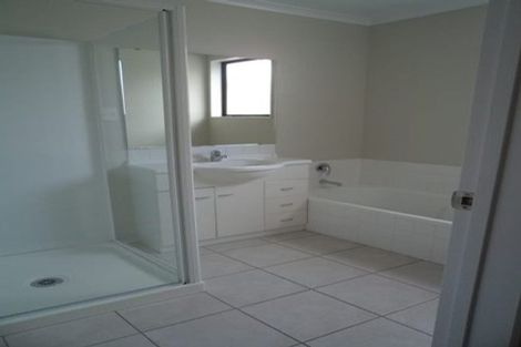 Photo of property in 46 Bruce Pulman Drive, Takanini, 2112