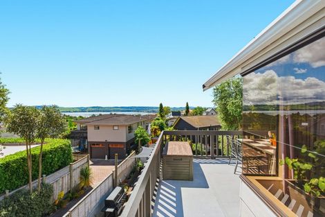 Photo of property in 2 Kempton Place, Richmond Heights, Taupo, 3330