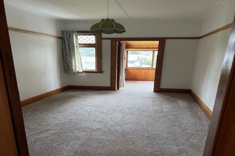 Photo of property in 3 Crawford Road, Kilbirnie, Wellington, 6022