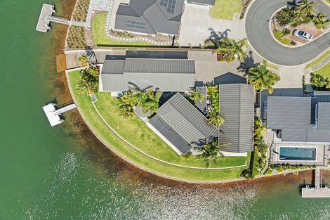 Photo of property in 3 Kuaka Grove, One Tree Point, 0118