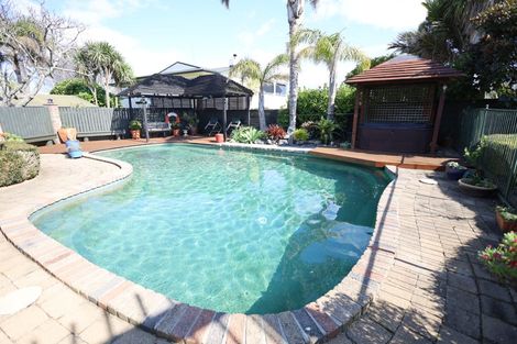 Photo of property in 30 Karaka Road, Otumoetai, Tauranga, 3110