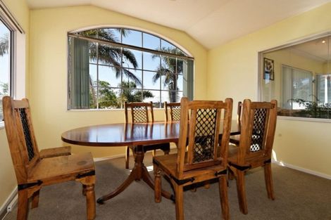 Photo of property in 26 Tornado Place, West Harbour, Auckland, 0618