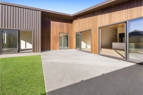 Photo of property in 120 Burdon Loop, Lake Hawea, 9382