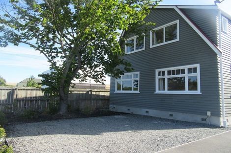 Photo of property in 23 Garreg Road, Fendalton, Christchurch, 8052