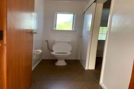 Photo of property in 1 Sovereign Place, Glenfield, Auckland, 0629