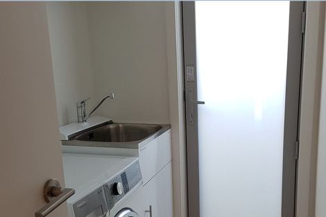 Photo of property in 36 Sohlue Place, Oteha, Auckland, 0632