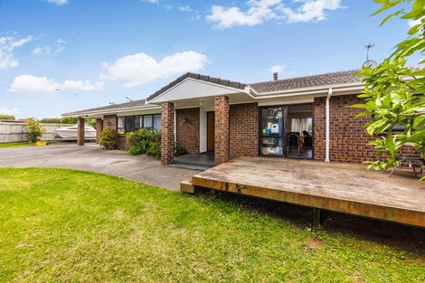 Photo of property in 46 Barnhill Crescent, Pahurehure, Papakura, 2113