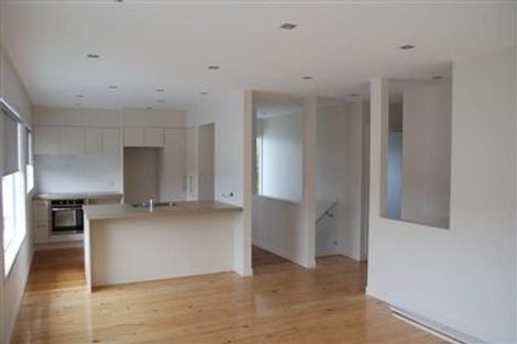 Photo of property in 3/12 Inga Road, Milford, Auckland, 0620