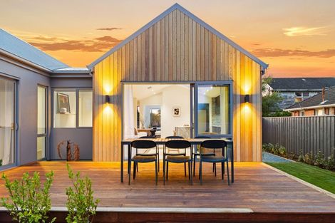 Photo of property in 17 Bradshaw Terrace, Riccarton, Christchurch, 8011