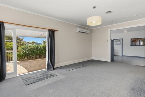 Photo of property in 75 Fourth Avenue, Woodhill, Whangarei, 0110