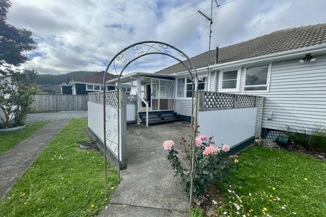 Photo of property in 12 Mccurdy Street, Elderslea, Upper Hutt, 5018