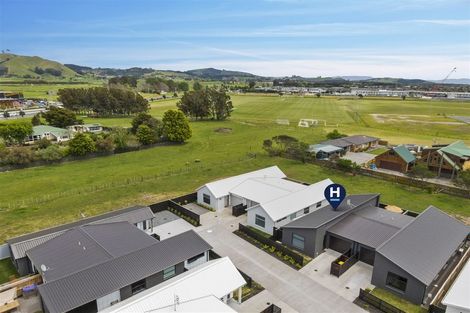 Photo of property in 8 Ngaire Way, Papamoa Beach, Papamoa, 3118