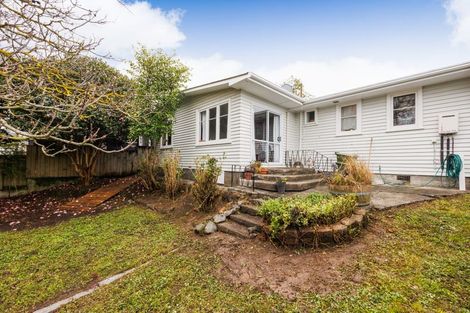 Photo of property in 19 Epsom Road, Hokowhitu, Palmerston North, 4410
