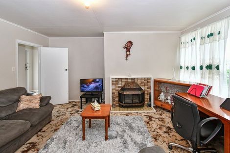 Photo of property in 36 Courtenay Crescent, Mangere East, Auckland, 2024