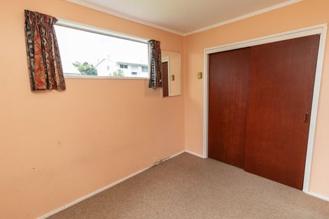 Photo of property in 104a Allington Road, Karori, Wellington, 6012