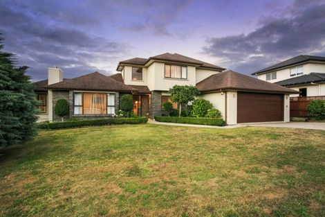 Photo of property in 2 Archer Rayner Place, Greenhithe, Auckland, 0632