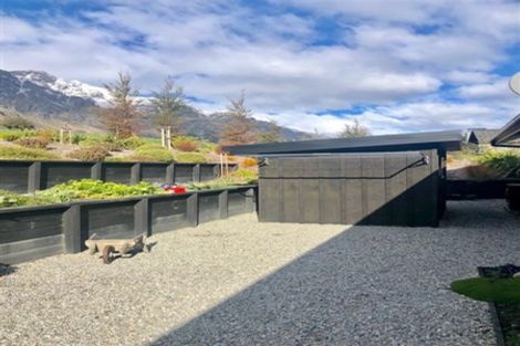 Photo of property in 25 Hackett Road, Jacks Point, Queenstown, 9371