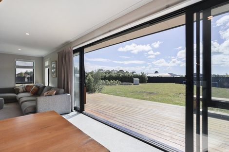 Photo of property in 14 Braeburn Crescent, Swannanoa, Kaiapoi, 7692