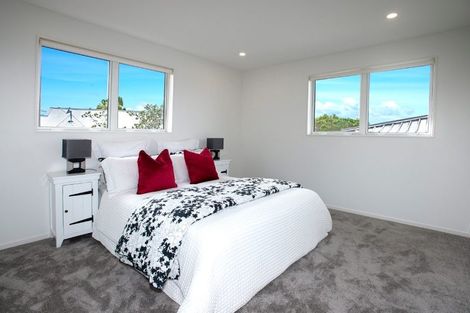 Photo of property in 30b Coniston Avenue, Te Atatu South, Auckland, 0610