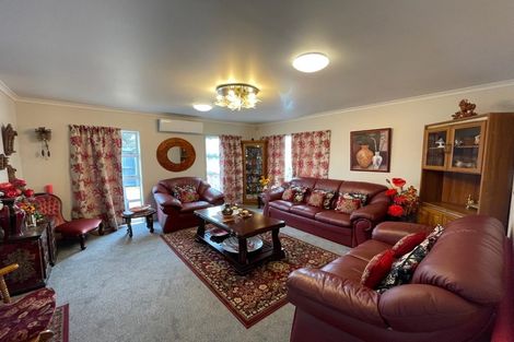 Photo of property in 4 Fitchburg Place, Mangere, Auckland, 2022