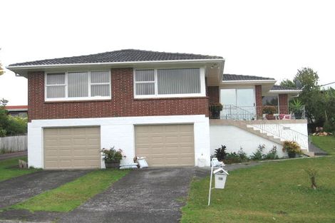 Photo of property in 14 Manhattan Heights, Glendene, Auckland, 0602