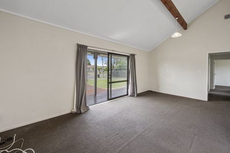 Photo of property in 51 Spriggs Crescent, Greenmeadows, Napier, 4112