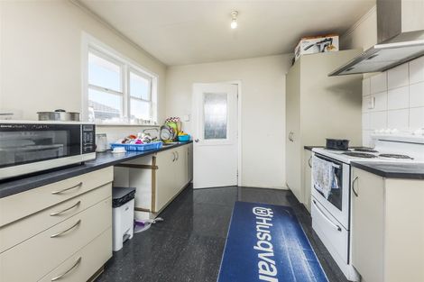 Photo of property in 92 Portage Road, New Lynn, Auckland, 0600