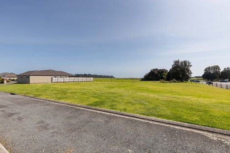 Photo of property in 25c Dolphin Parade, Bell Block, New Plymouth, 4312