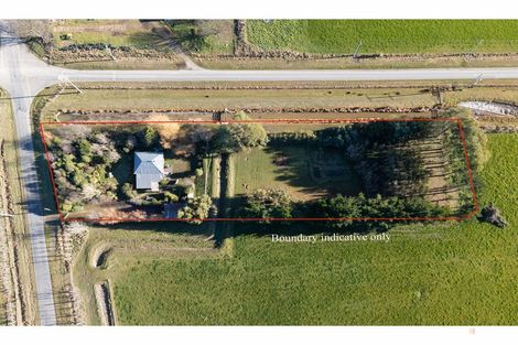 Photo of property in 53 Morven Beach Road, Morven, Waimate, 7980