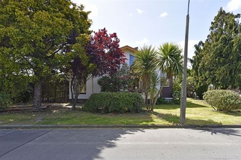 Photo of property in 1/25 Avonhead Road, Avonhead, Christchurch, 8042