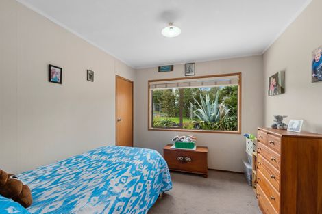 Photo of property in 24 Deverell Place, Northcross, Auckland, 0632