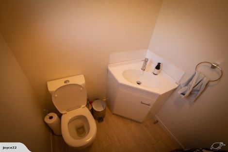 Photo of property in 2/7 Brigid Place, Mount Pleasant, Christchurch, 8081