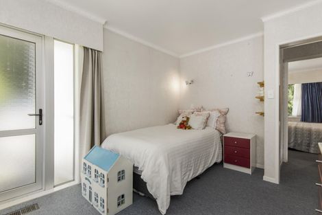 Photo of property in 43 Kelvyn Grove, Hillpark, Auckland, 2102