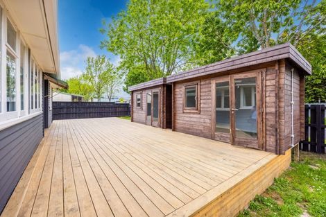 Photo of property in 1 Kenney Crescent, Fairfield, Hamilton, 3214