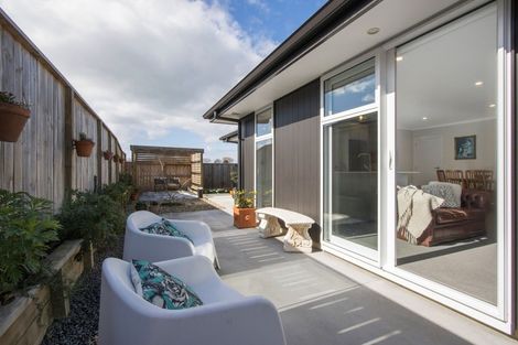 Photo of property in 2 Mural Drive, Katikati, 3129