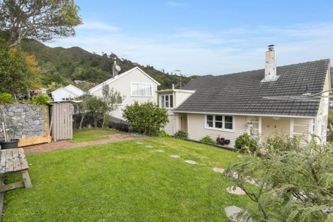 Photo of property in 21 Cleland Crescent, Naenae, Lower Hutt, 5011