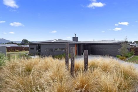 Photo of property in 12 Ruru Place, Oxford, 7430